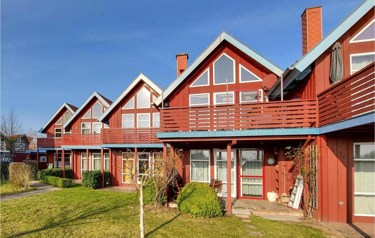 2 Bedroom Amazing Home In Plau Am See Exteriör bild