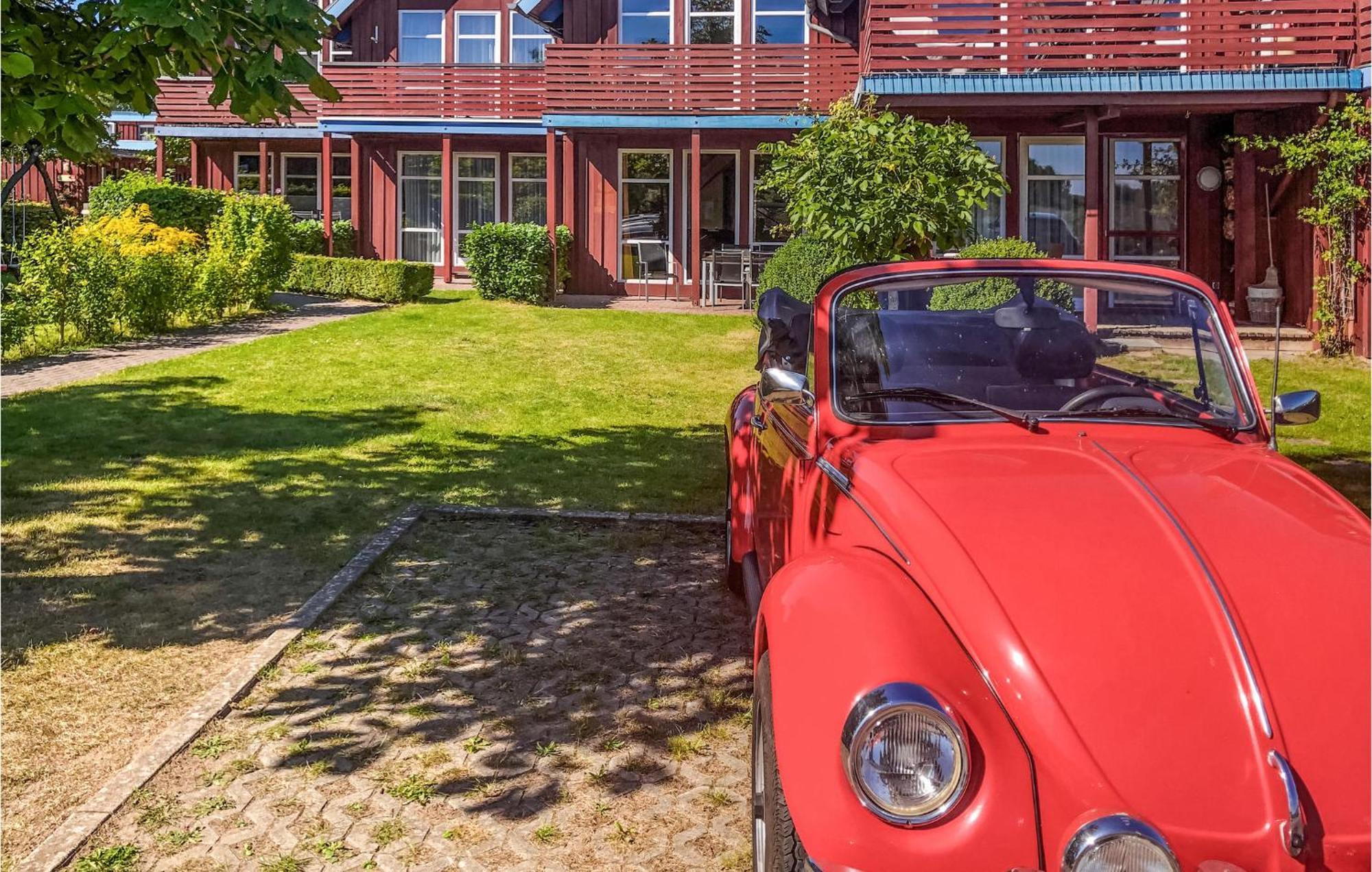 2 Bedroom Amazing Home In Plau Am See Exteriör bild