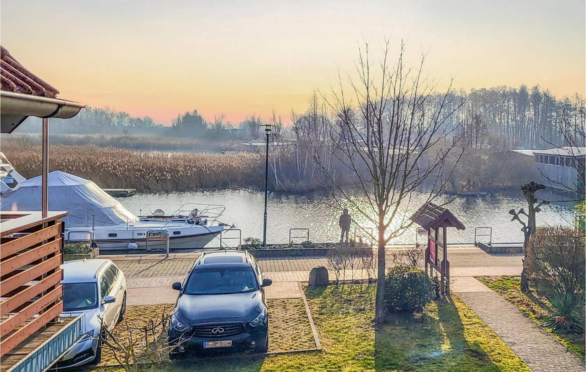 2 Bedroom Amazing Home In Plau Am See Exteriör bild